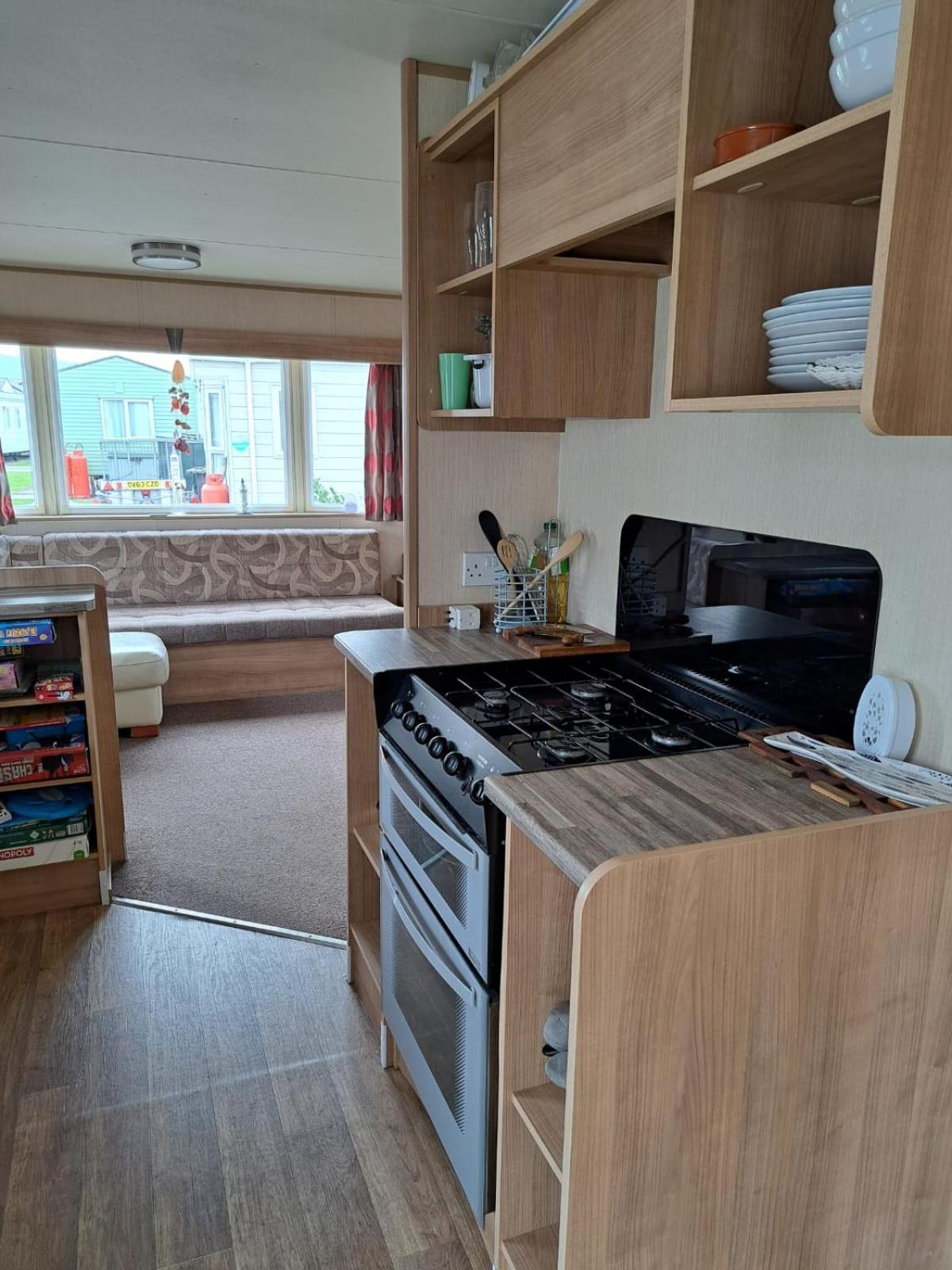 Lyons Robin Hood Hotell Meliden Exteriör bild